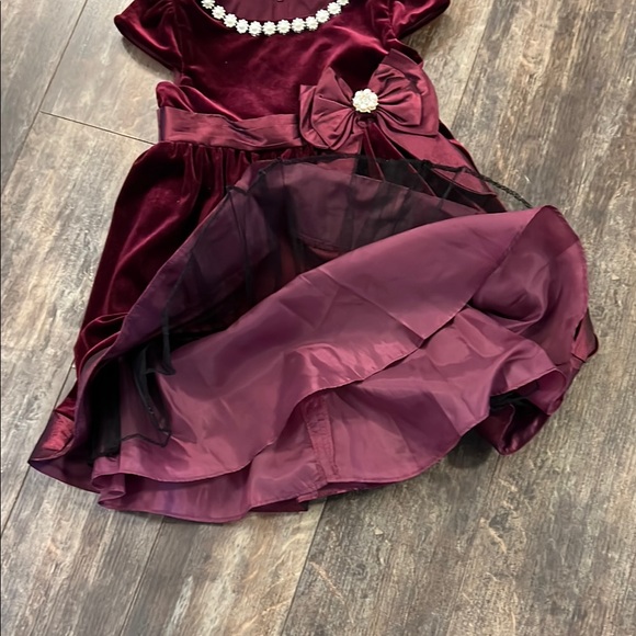 Rare Editions Red Velvet Tiered Dress - Picture 5 of 11